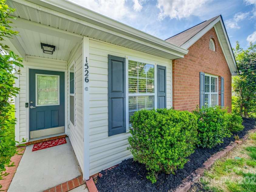 1526 Tuckers Glenn Drive, Rock Hill, SC 29732.  MLS# CAR4249739, YatesRealty ID 8824. 