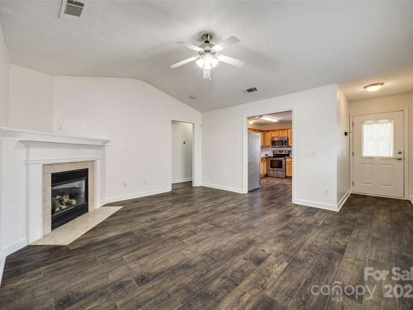 1526 Tuckers Glenn Drive, Rock Hill, SC 29732.  MLS# CAR4249739, YatesRealty ID 8824. 