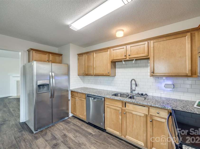 1526 Tuckers Glenn Drive, Rock Hill, SC 29732.  MLS# CAR4249739, YatesRealty ID 8824. 