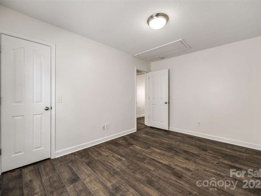 1526 Tuckers Glenn Drive, Rock Hill, SC 29732.  MLS# CAR4249739, YatesRealty ID 8824. 