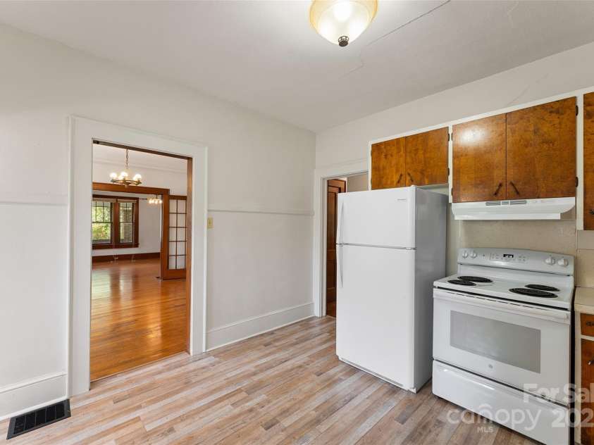 296 Anderson Street, Mars Hill, NC 28754.  MLS# CAR4251148, YatesRealty ID 8825. 