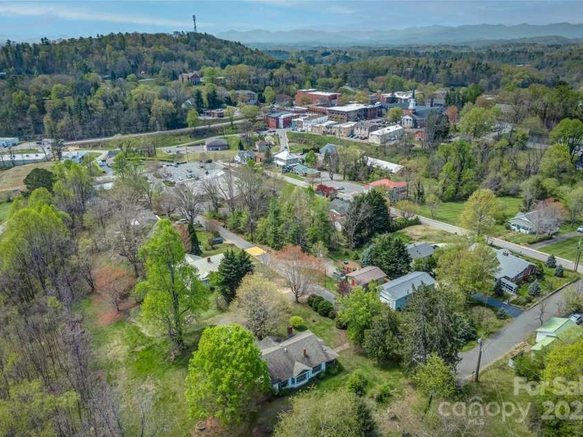 296 Anderson Street, Mars Hill, NC 28754.  MLS# CAR4251148, YatesRealty ID 8825. 