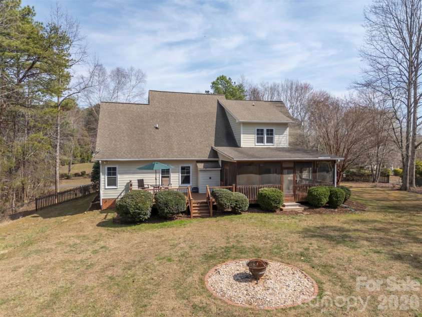 391 Chisholm Trail, Rutherfordton, NC 28139.  MLS# CAR4353780, YatesRealty ID 8825. 
