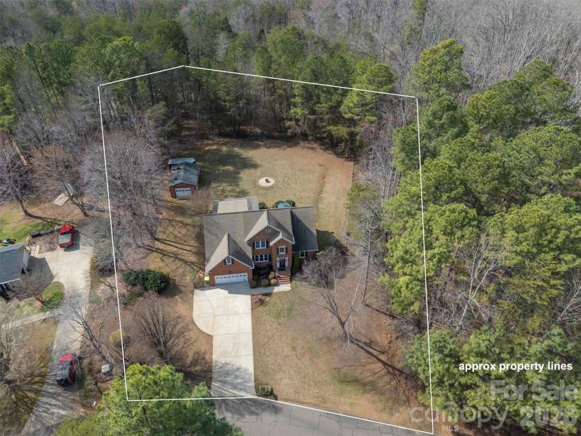 391 Chisholm Trail, Rutherfordton, NC 28139.  MLS# CAR4353780, YatesRealty ID 8825. 