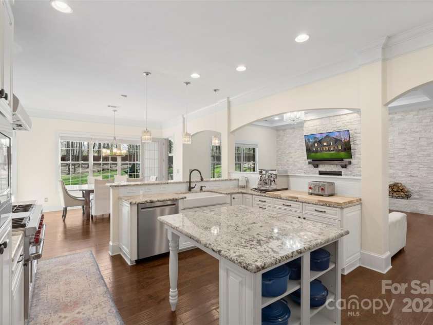 518 May Green Drive, Clover, SC 29710.  MLS# CAR4234722, YatesRealty ID 8826. 