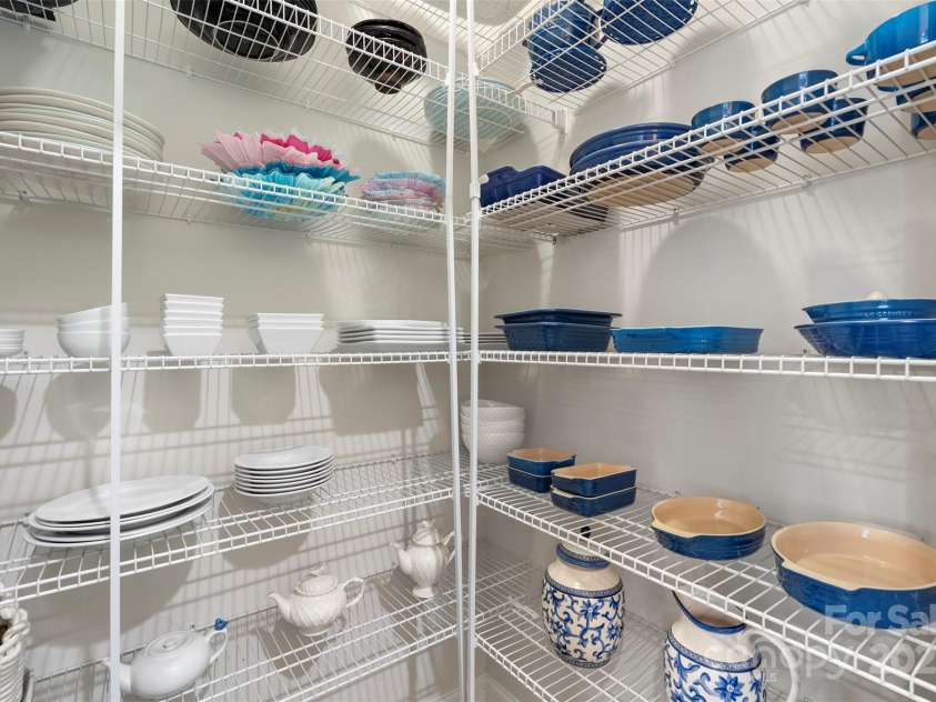 518 May Green Drive, Clover, SC 29710.  MLS# CAR4234722, YatesRealty ID 8826. 