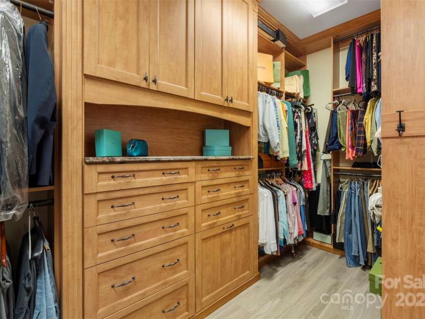 518 May Green Drive, Clover, SC 29710.  MLS# CAR4234722, YatesRealty ID 8826. 