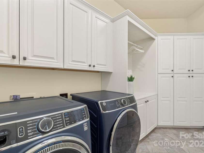 518 May Green Drive, Clover, SC 29710.  MLS# CAR4234722, YatesRealty ID 8826. 