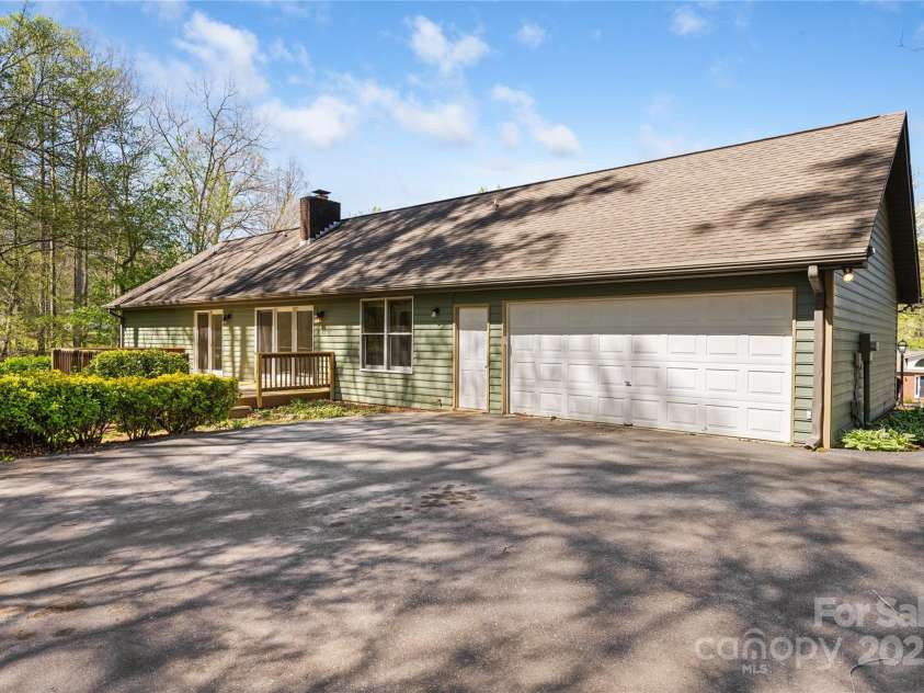 151 Canaan Drive, Candler, NC 28715.  MLS# CAR4248750, YatesRealty ID 8828. 