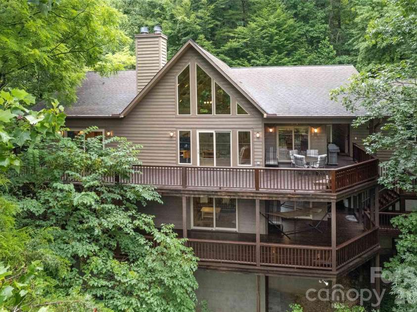 300 Sweet Birch Lane, Tuckasegee, NC 28783.  MLS# CAR4289409, YatesRealty ID 8829. 