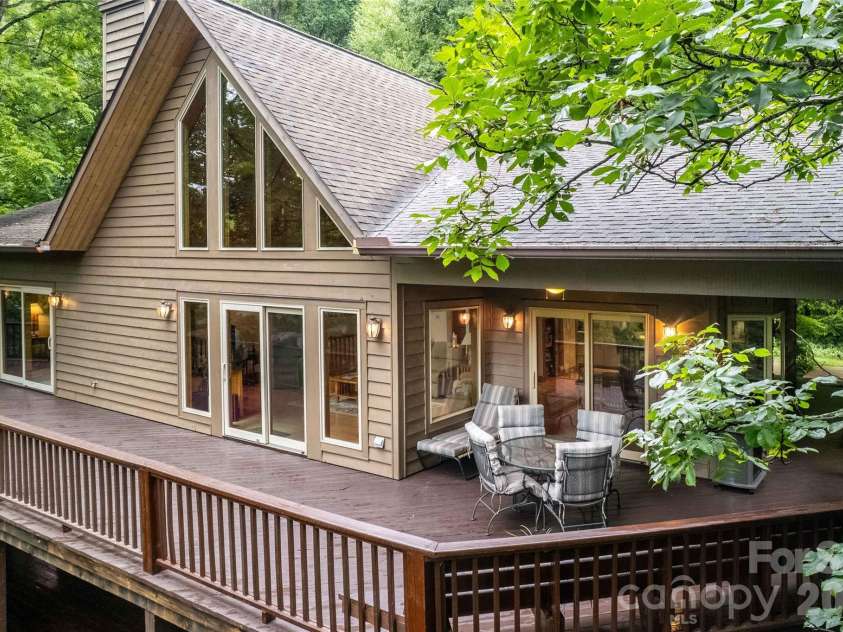 300 Sweet Birch Lane, Tuckasegee, NC 28783.  MLS# CAR4289409, YatesRealty ID 8829. 