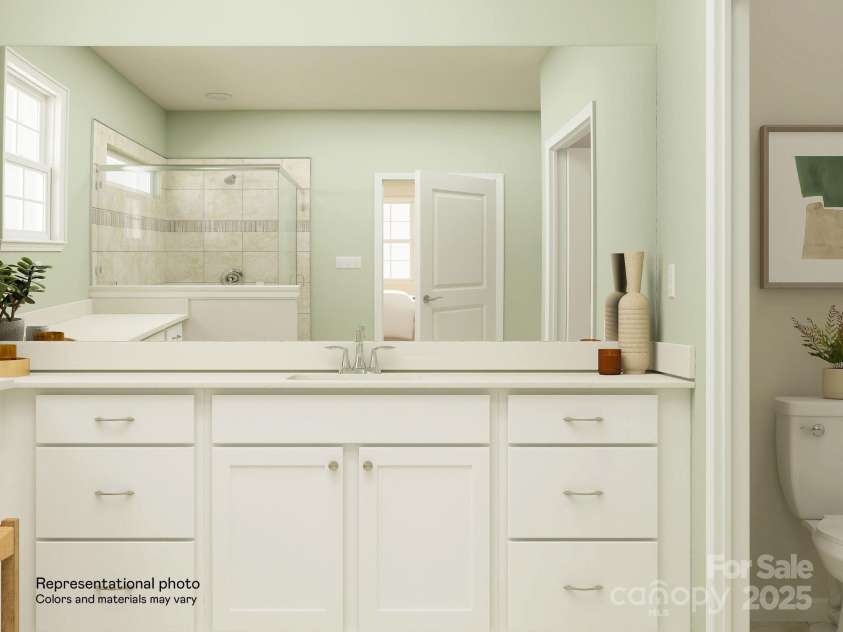 4134 Camden Glen Road, Lancaster, SC 29720.  MLS# CAR4227945, YatesRealty ID 8829. Owners bath