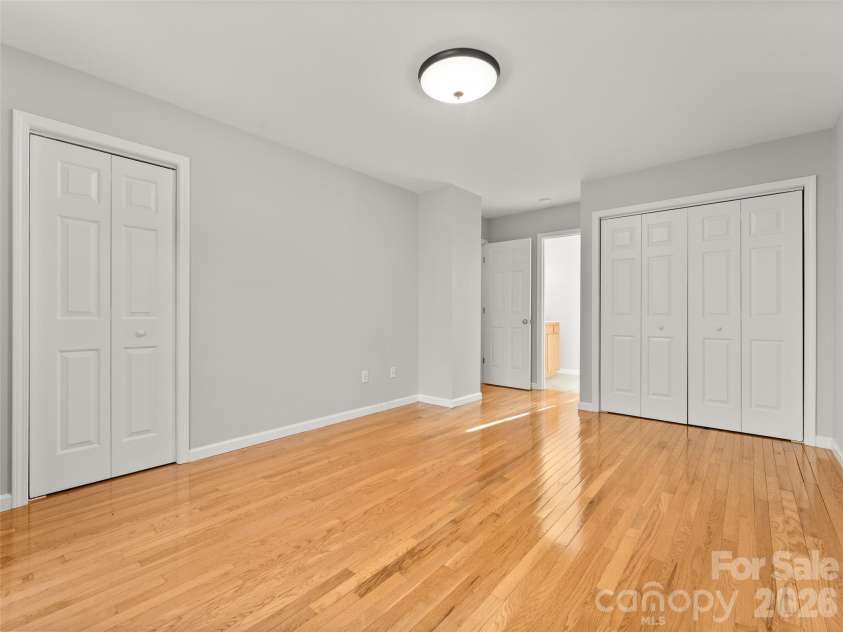 13 Castle Street, Asheville, NC 28803.  MLS# CAR4370970, YatesRealty ID 883. 