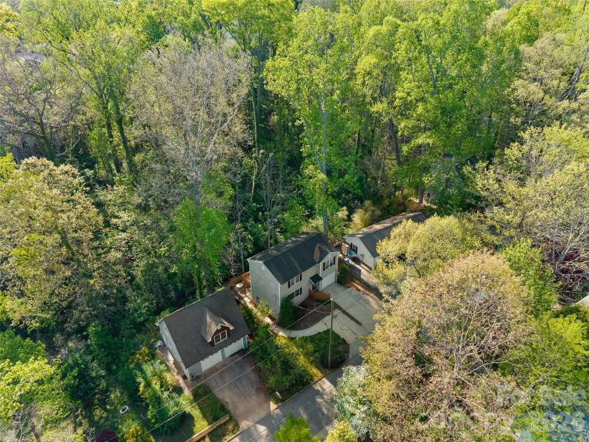 13 Castle Street, Asheville, NC 28803.  MLS# CAR4370970, YatesRealty ID 883. 