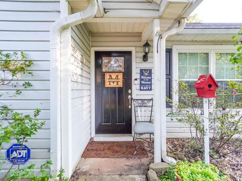 8018 Maxwelton Drive, Huntersville, NC 28078.  MLS# CAR4172531, YatesRealty ID 883. 