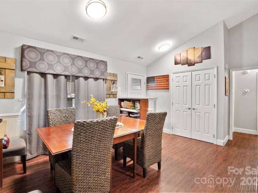 8018 Maxwelton Drive, Huntersville, NC 28078.  MLS# CAR4172531, YatesRealty ID 883. 