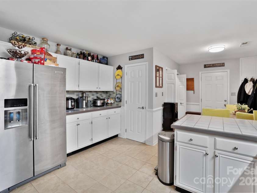 8018 Maxwelton Drive, Huntersville, NC 28078.  MLS# CAR4172531, YatesRealty ID 883. 