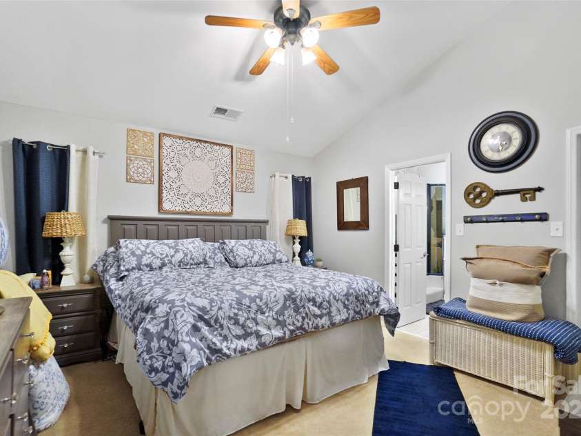 8018 Maxwelton Drive, Huntersville, NC 28078.  MLS# CAR4172531, YatesRealty ID 883. 