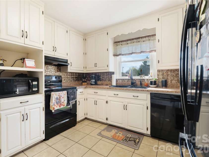 6268 Long Island Road, Catawba, NC 28609.  MLS# CAR4356585, YatesRealty ID 8831. 