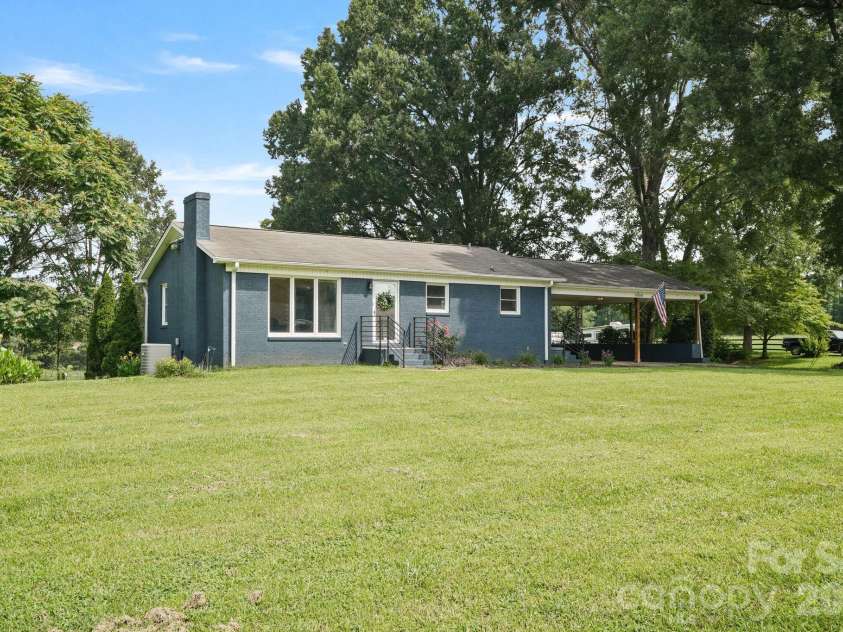 6268 Long Island Road, Catawba, NC 28609.  MLS# CAR4413837, YatesRealty ID 8831. 