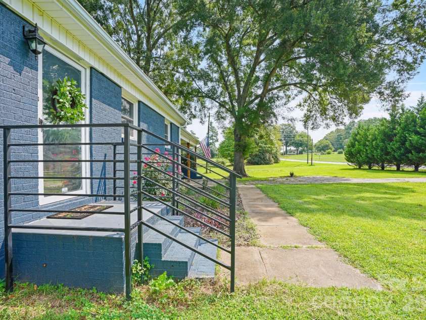 6268 Long Island Road, Catawba, NC 28609.  MLS# CAR4413837, YatesRealty ID 8831. 