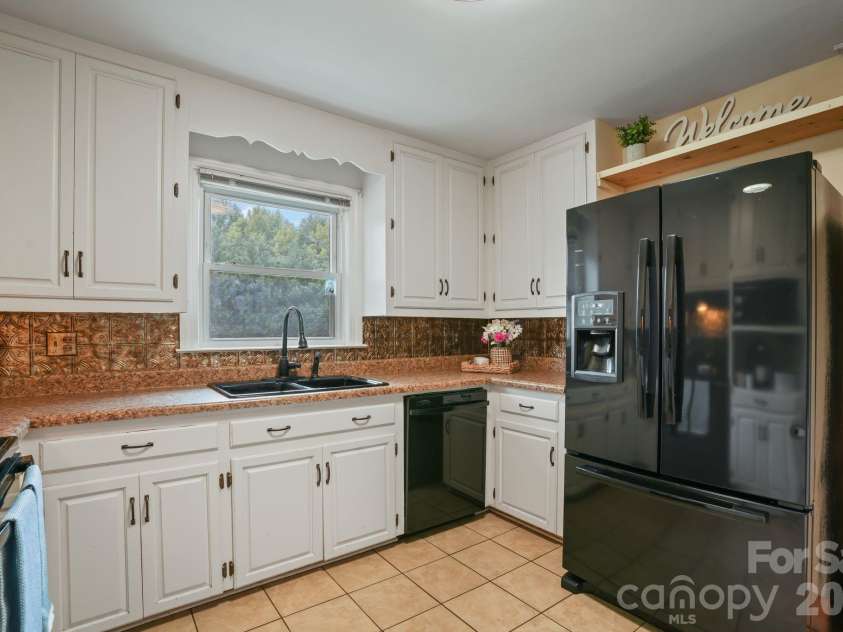 6268 Long Island Road, Catawba, NC 28609.  MLS# CAR4413837, YatesRealty ID 8831. 