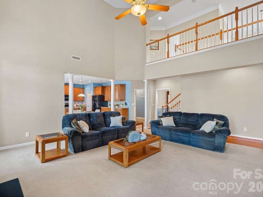16723 Hugh Torance Parkway, Huntersville, NC 28078.  MLS# CAR4359347, YatesRealty ID 8832. Open, transitional floorplan!