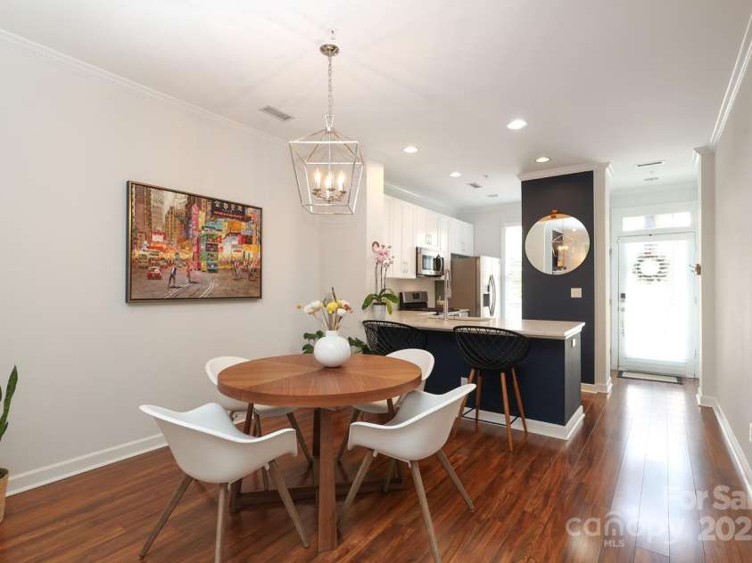 879 Park Slope Drive, Charlotte, NC 28209.  MLS# CAR4247473, YatesRealty ID 8832. 