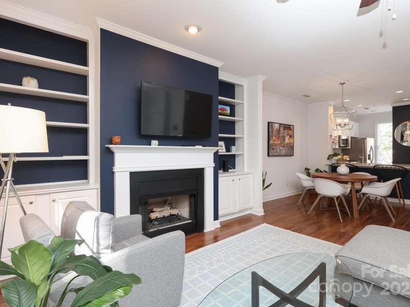 879 Park Slope Drive, Charlotte, NC 28209.  MLS# CAR4247473, YatesRealty ID 8832. 