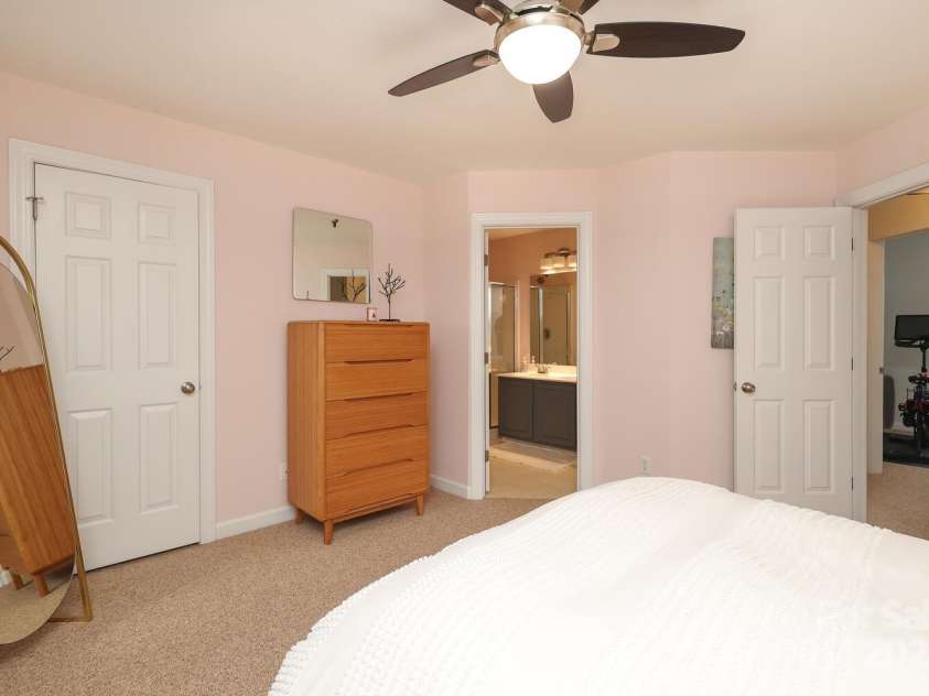 879 Park Slope Drive, Charlotte, NC 28209.  MLS# CAR4247473, YatesRealty ID 8832. 