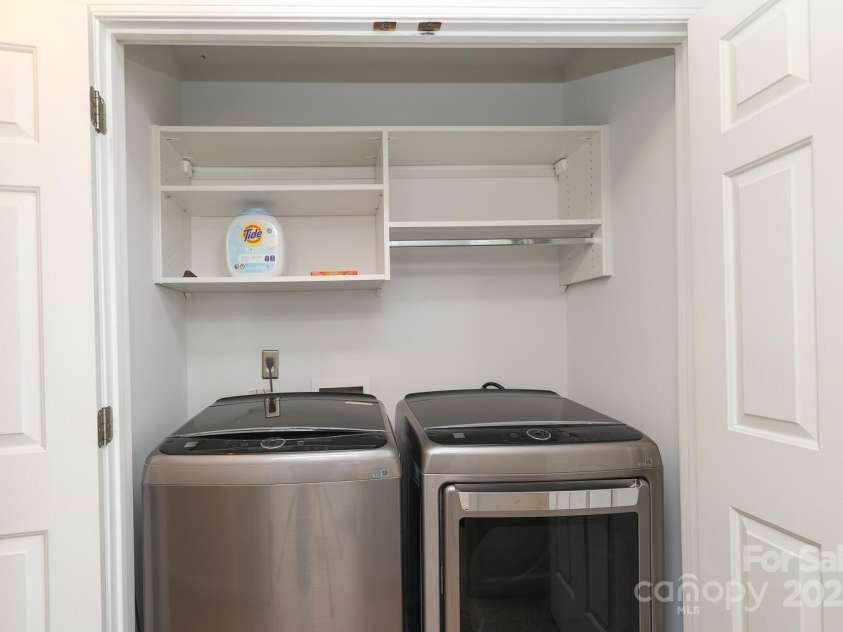 879 Park Slope Drive, Charlotte, NC 28209.  MLS# CAR4247473, YatesRealty ID 8832. 
