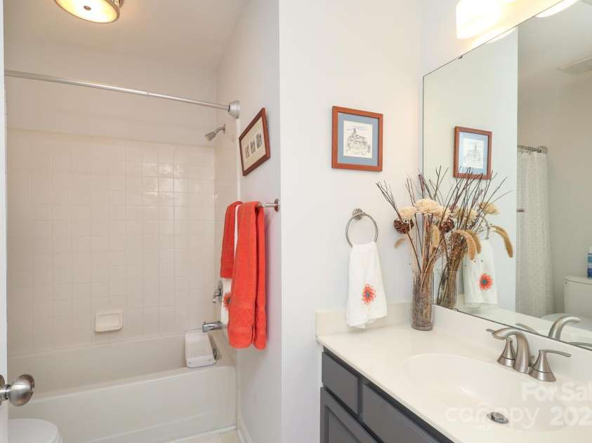 879 Park Slope Drive, Charlotte, NC 28209.  MLS# CAR4247473, YatesRealty ID 8832. 