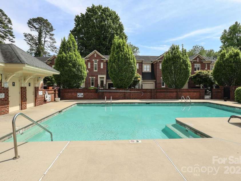 879 Park Slope Drive, Charlotte, NC 28209.  MLS# CAR4247473, YatesRealty ID 8832. 