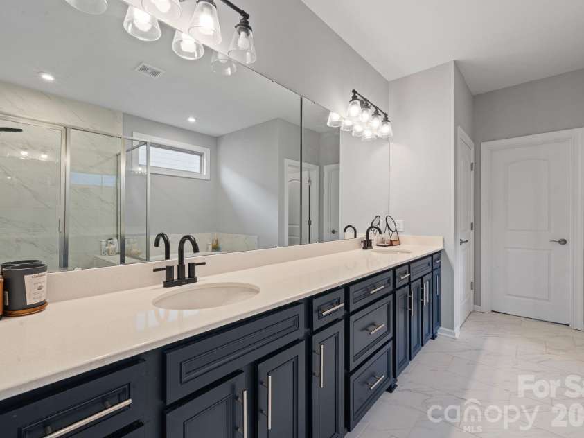 5691 Regal Way, Fort Mill, SC 29707.  MLS# CAR4350002, YatesRealty ID 8833. 