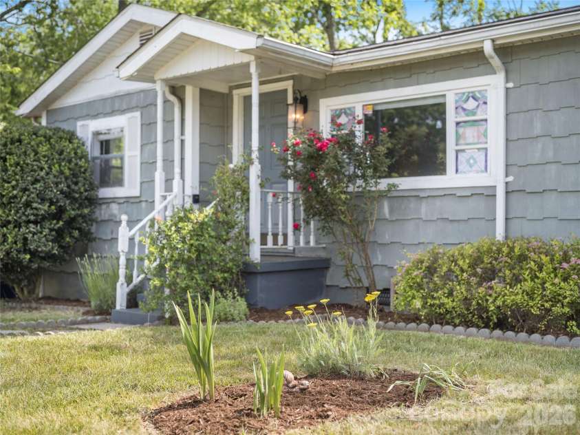 105 Smith Graveyard Road, Asheville, NC 28806.  MLS# CAR4384560, YatesRealty ID 8834. Idyllic Home Features