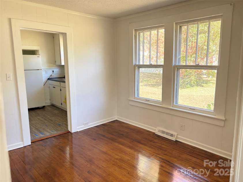 212 Kimball Street, Kannapolis, NC 28081.  MLS# CAR4314219, YatesRealty ID 8836. 