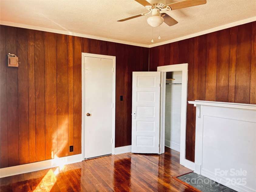 212 Kimball Street, Kannapolis, NC 28081.  MLS# CAR4314219, YatesRealty ID 8836. 