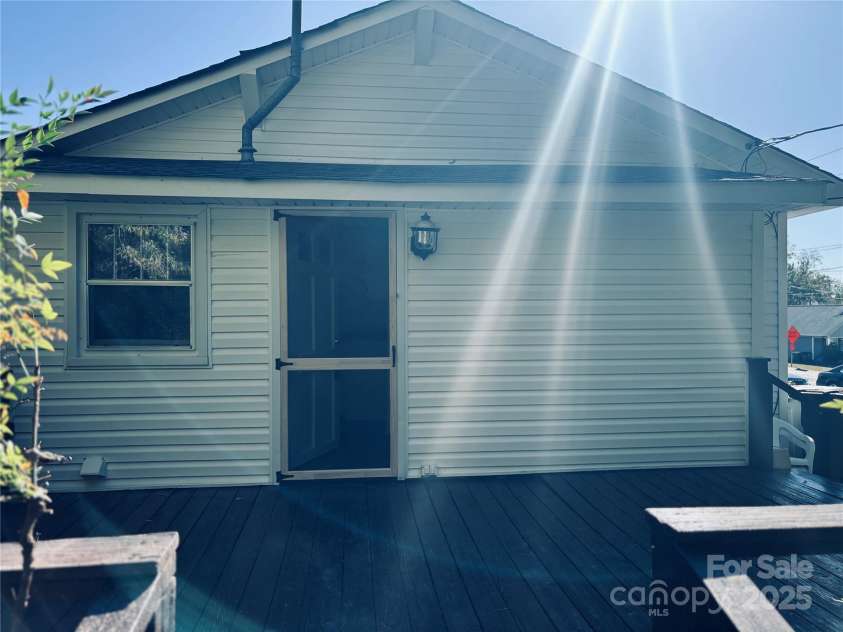 212 Kimball Street, Kannapolis, NC 28081.  MLS# CAR4314219, YatesRealty ID 8836. 