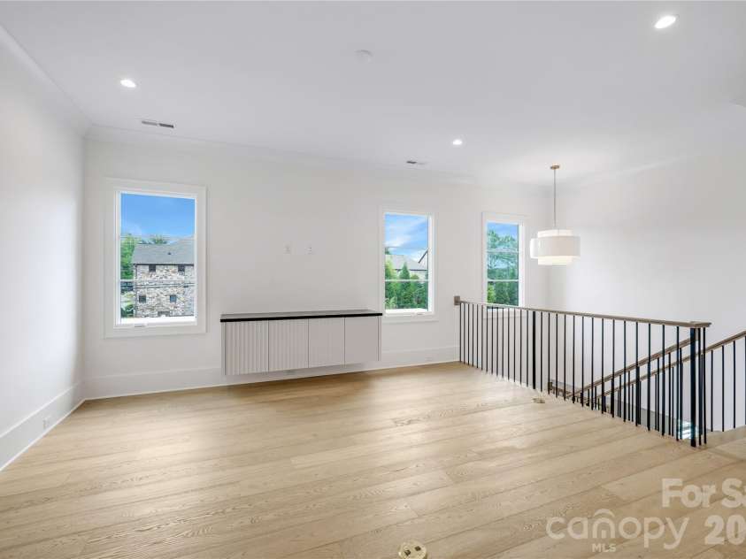 3146 Providence Road, Charlotte, NC 28211.  MLS# CAR4238500, YatesRealty ID 8836. Media Room Up for Representation