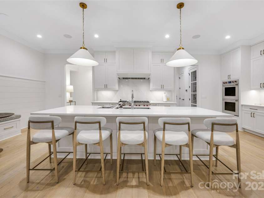 3154 Providence Road, Charlotte, NC 28211.  MLS# CAR4238500, YatesRealty ID 8836. Kitchen