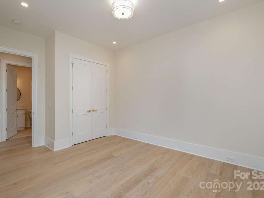 3200 Providence Road, Charlotte, NC 28211.  MLS# CAR4240140, YatesRealty ID 8836. Hall Bedroom