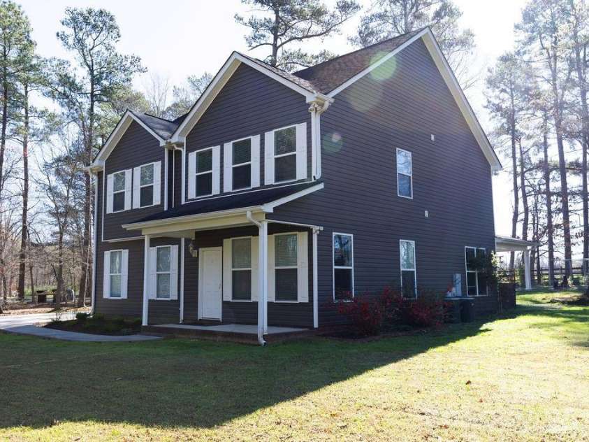 402 Spring Lake Drive, Monroe, NC 28110.  MLS# CAR4358144, YatesRealty ID 8837. 