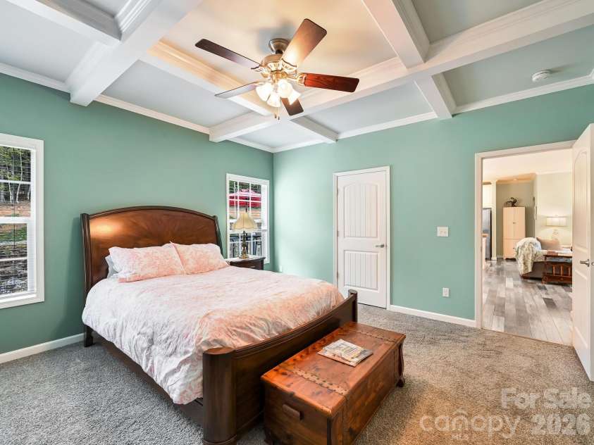 241 West Sunset Ridge Drive, Etowah, NC 28729.  MLS# CAR4365261, YatesRealty ID 8839. 