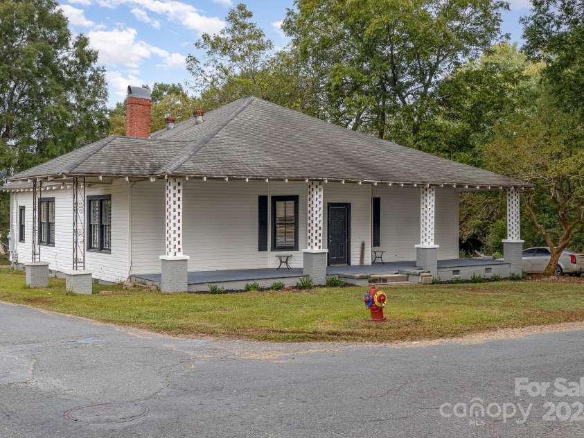 601 Hasty Street, Marshville, NC 28103.  MLS# CAR4187459, YatesRealty ID 884. 