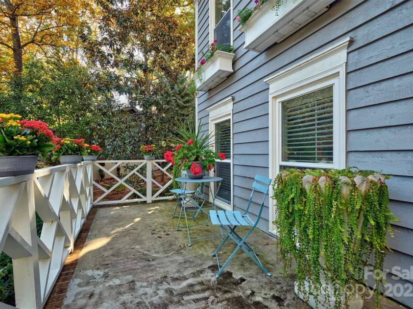 94 Heritage Drive, Lake Wylie, SC 29710.  MLS# CAR4196834, YatesRealty ID 8840. 