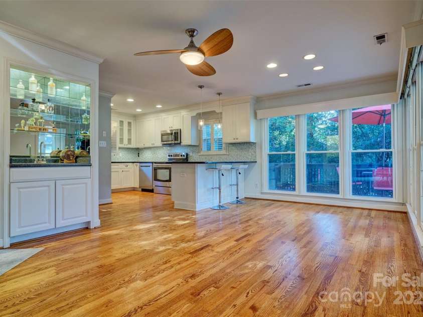 94 Heritage Drive, Lake Wylie, SC 29710.  MLS# CAR4196834, YatesRealty ID 8840. 