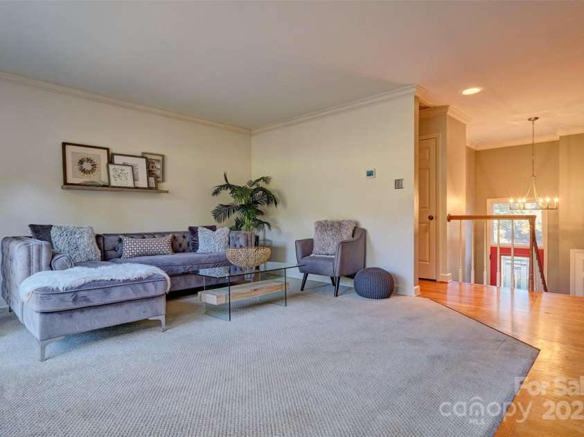 94 Heritage Drive, Lake Wylie, SC 29710.  MLS# CAR4196834, YatesRealty ID 8840. 