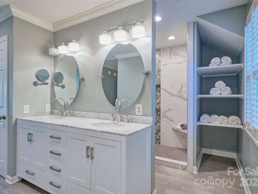 94 Heritage Drive, Lake Wylie, SC 29710.  MLS# CAR4196834, YatesRealty ID 8840. 