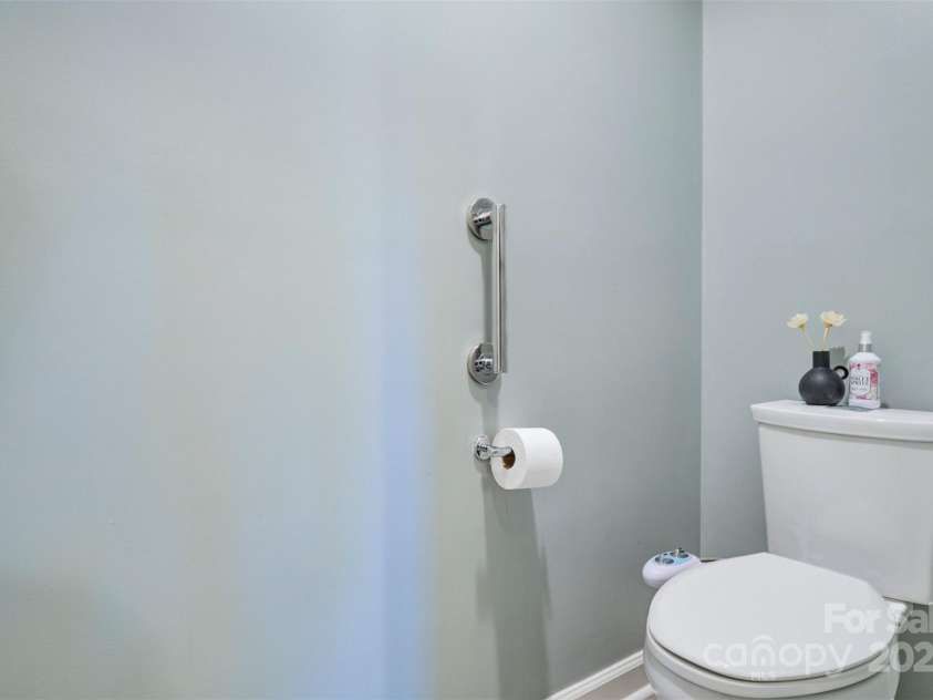 94 Heritage Drive, Lake Wylie, SC 29710.  MLS# CAR4196834, YatesRealty ID 8840. 