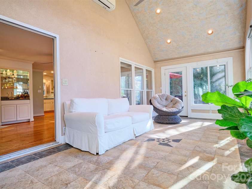 94 Heritage Drive, Lake Wylie, SC 29710.  MLS# CAR4196834, YatesRealty ID 8840. 